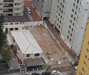 Lote/Terreno à venda, 588m² no Centro, São Vicente