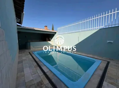 Casa com 3 Quartos para alugar, 250m² no Santa Mônica, Uberlândia