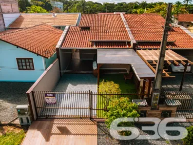 Casa com 2 Quartos à venda, 71m² no Pinheiros, Balneário Barra do Sul