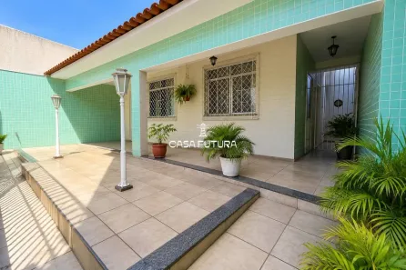 Casa com 4 Quartos à venda, 226m² no São Lucas, Volta Redonda