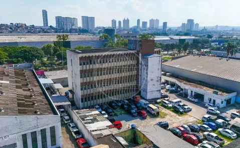 Prédio Comercial para alugar, 7000m² no Jurubatuba, São Paulo