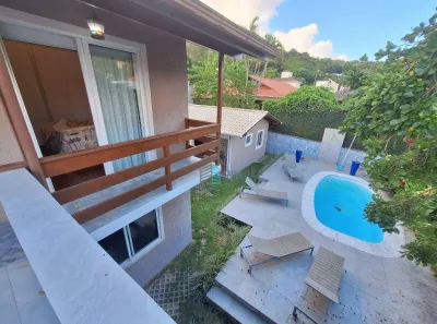 Casa de Condomínio com 5 Quartos à venda, 328m² no Sambaqui, Florianópolis