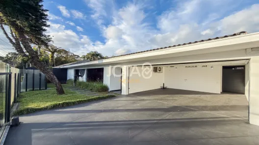 Casa com 4 Quartos à venda, 242m² no Jardim Social, Curitiba