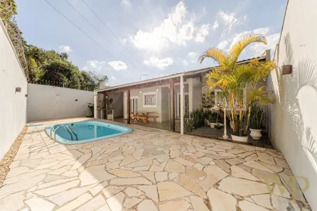 Casa com 4 Quartos à venda, 195m² no Nova Brasília, Joinville