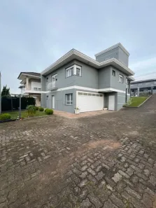 Casa com 3 Quartos para alugar, 270m² no São Luiz, Caxias do Sul