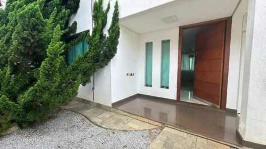 Casa com 4 Quartos para alugar, 448m² no Jardim Riacho das Pedras, Contagem