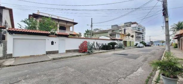 Casa com 7 Quartos à venda, 617m² no Piratininga, Niterói