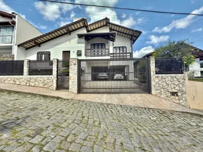 Casa com 3 Quartos à venda, 233m² no Testo Salto, Blumenau