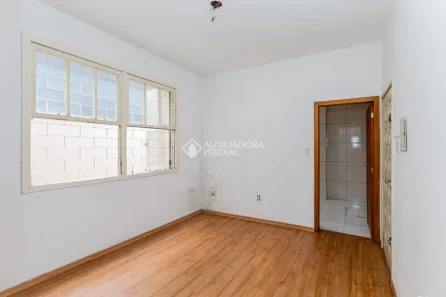 Apartamento com 2 Quartos para alugar, 77m² no Floresta, Porto Alegre