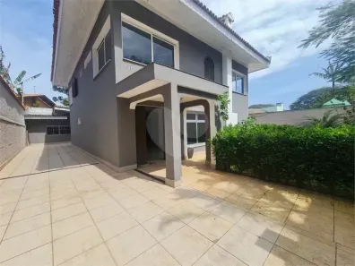 Sobrado com 4 Quartos à venda, 357m² no Interlagos, São Paulo