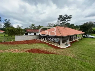 Fazenda/Sítio com 3 Quartos à venda, 200m² no BOA VISTA, Igaratá
