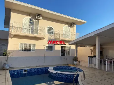 Sobrado com 3 Quartos à venda, 220m² no Vila Tesouro, São José dos Campos