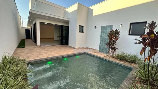 Casa de Condomínio com 3 Quartos à venda, 190m² no Novo Mundo, Uberlândia
