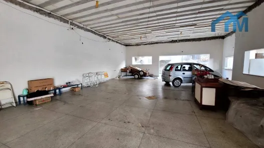 Galpão/Depósito/Armazém à venda, 243m² no Vila Flora, Salto