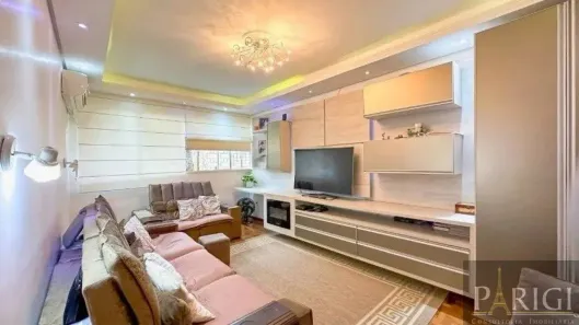 Casa com 3 Quartos para alugar, 224m² no Azenha, Porto Alegre