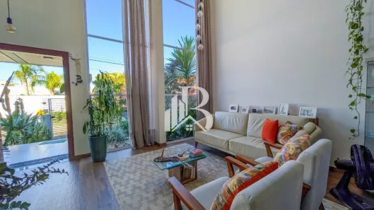 Casa com 3 Quartos à venda, 246m² no Pântano do Sul, Florianópolis