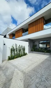 Sobrado com 2 Quartos à venda, 93m² no Rio Pequeno, Camboriú