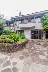 Casa de Condomínio com 3 Quartos à venda, 180m² no Três Figueiras, Porto Alegre