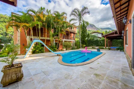 Casa de Condomínio com 4 Quartos à venda, 518m² no Parque do Imbui, Teresópolis