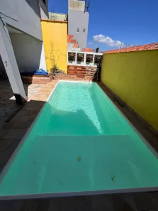 Sobrado com 3 Quartos para venda ou aluguel, 300m² no Jardim Continental, Taubaté