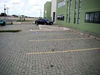 Galpão/Depósito/Armazém para alugar, 582m² no Uberaba, Curitiba