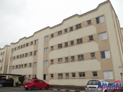Apartamento com 2 Quartos à venda, 66m² no Conjunto Habitacional Marinho, Jacareí