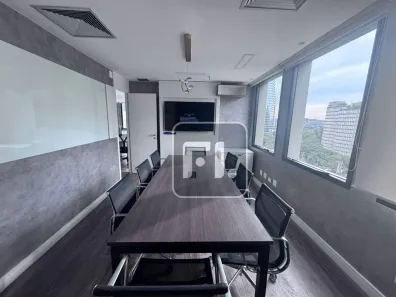 Sala Comercial para alugar, 130m² no Vila Olímpia, São Paulo
