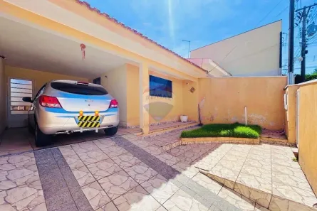 Casa com 3 Quartos à venda, 130m² no Jardim São Nicolau, São João da Boa Vista