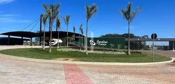 Lote/Terreno à venda, 734m² no Jardins França, Goiânia