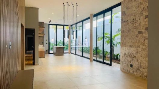 Casa com 4 Quartos à venda, 240m² no Recreio dos Bandeirantes, Uberaba