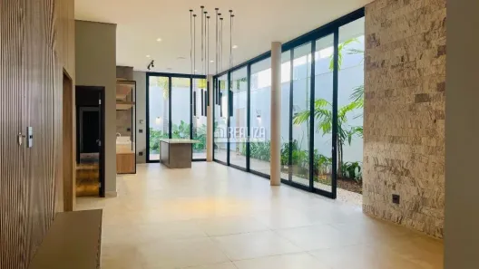 Casa com 4 Quartos à venda, 240m² no Recreio dos Bandeirantes, Uberaba