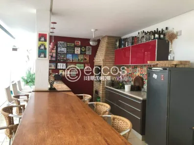 Casa com 4 Quartos à venda, 380m² no Morada da Colina, Uberlândia