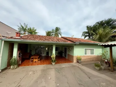 Casa com 3 Quartos à venda, 420m² no Ipiranga, Goiânia