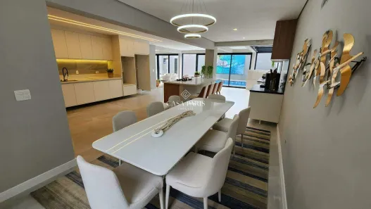 Sobrado com 3 Quartos à venda, 425m² no Canto do Forte, Praia Grande