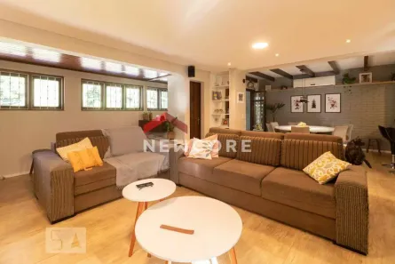 Casa com 4 Quartos à venda, 300m² no Nonoai, Porto Alegre