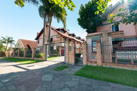 Casa de Condomínio com 3 Quartos para alugar, 240m² no Tristeza, Porto Alegre