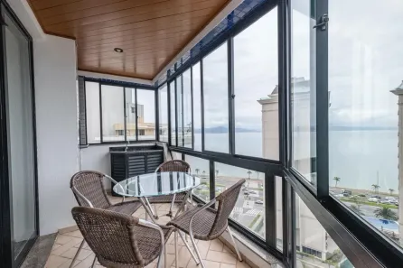 Apartamento com 3 Quartos à venda, 198m² no Agronômica, Florianópolis