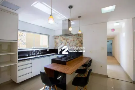 Casa com 5 Quartos à venda, 210m² no Vila Assunção, Santo André