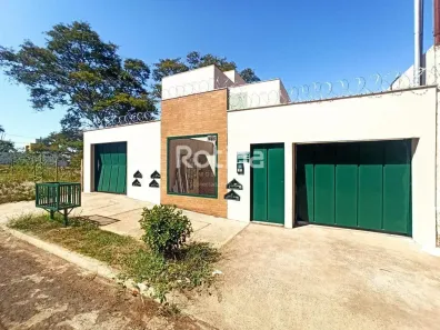 Casa com 3 Quartos para alugar, 85m² no Cidade Jardim, Uberlândia