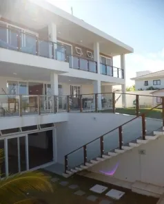 Casa de Condomínio com 5 Quartos à venda, 670m² no Busca Vida (Abrantes), Camaçari