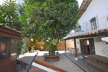 Casa com 3 Quartos à venda, 332m² no Vila Inah, São Paulo