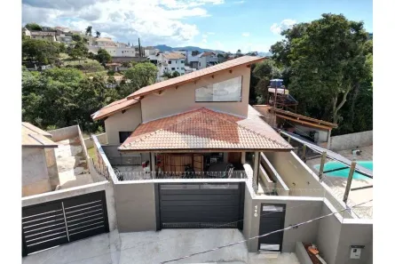 Casa com 3 Quartos à venda, 342m² no Residencial Alamedas, Poços de Caldas