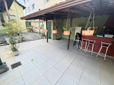 Casa com 4 Quartos para alugar, 240m² no Sagrada Família, Belo Horizonte