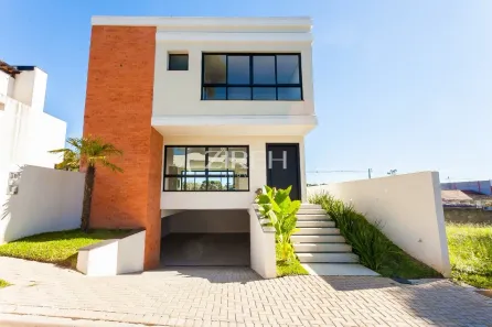 Casa de Condomínio com 3 Quartos à venda, 290m² no Santa Cândida, Curitiba