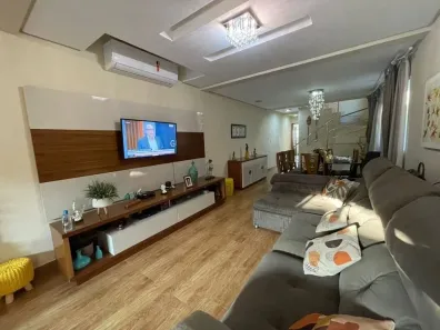 Sobrado com 3 Quartos à venda, 200m² no Canto do Forte, Praia Grande
