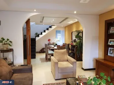 Sobrado com 3 Quartos à venda, 226m² no Jardim Santa Emilia, Guarulhos