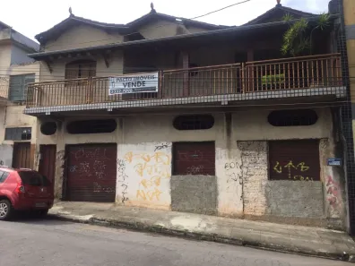 Casa com 3 Quartos à venda, 360m² no Monte Castelo, Contagem