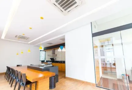 Apartamento com 2 Quartos para alugar, 56m² no Cambuí, Campinas