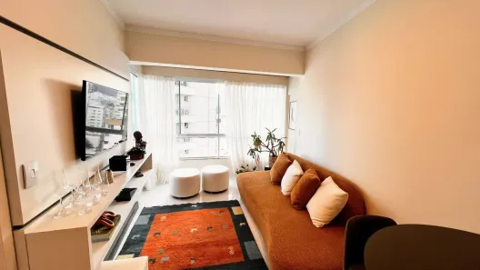 Apartamento com 1 Quarto para alugar, 30m² no Pioneiros, Balneário Camboriú