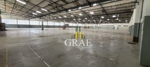 Galpão/Depósito/Armazém para alugar, 5304m² no Canhema, Diadema